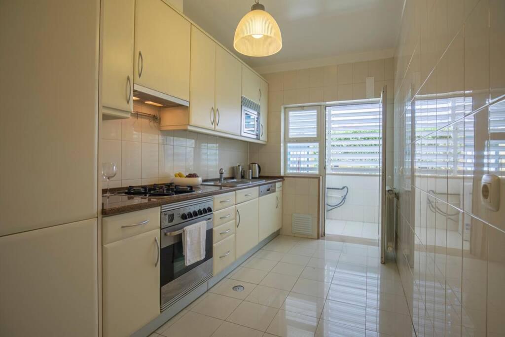 Stunning Apartment W/ Pool Cascais Exteriör bild