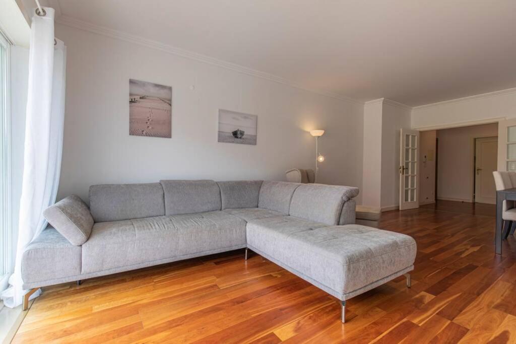 Stunning Apartment W/ Pool Cascais Exteriör bild