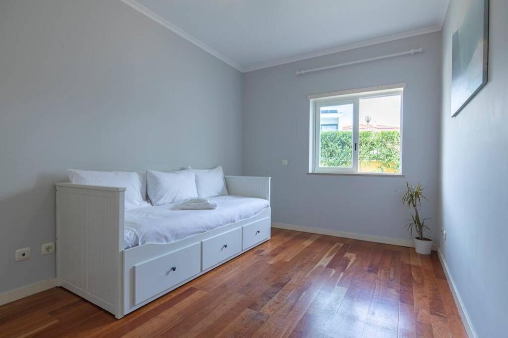 Stunning Apartment W/ Pool Cascais Exteriör bild